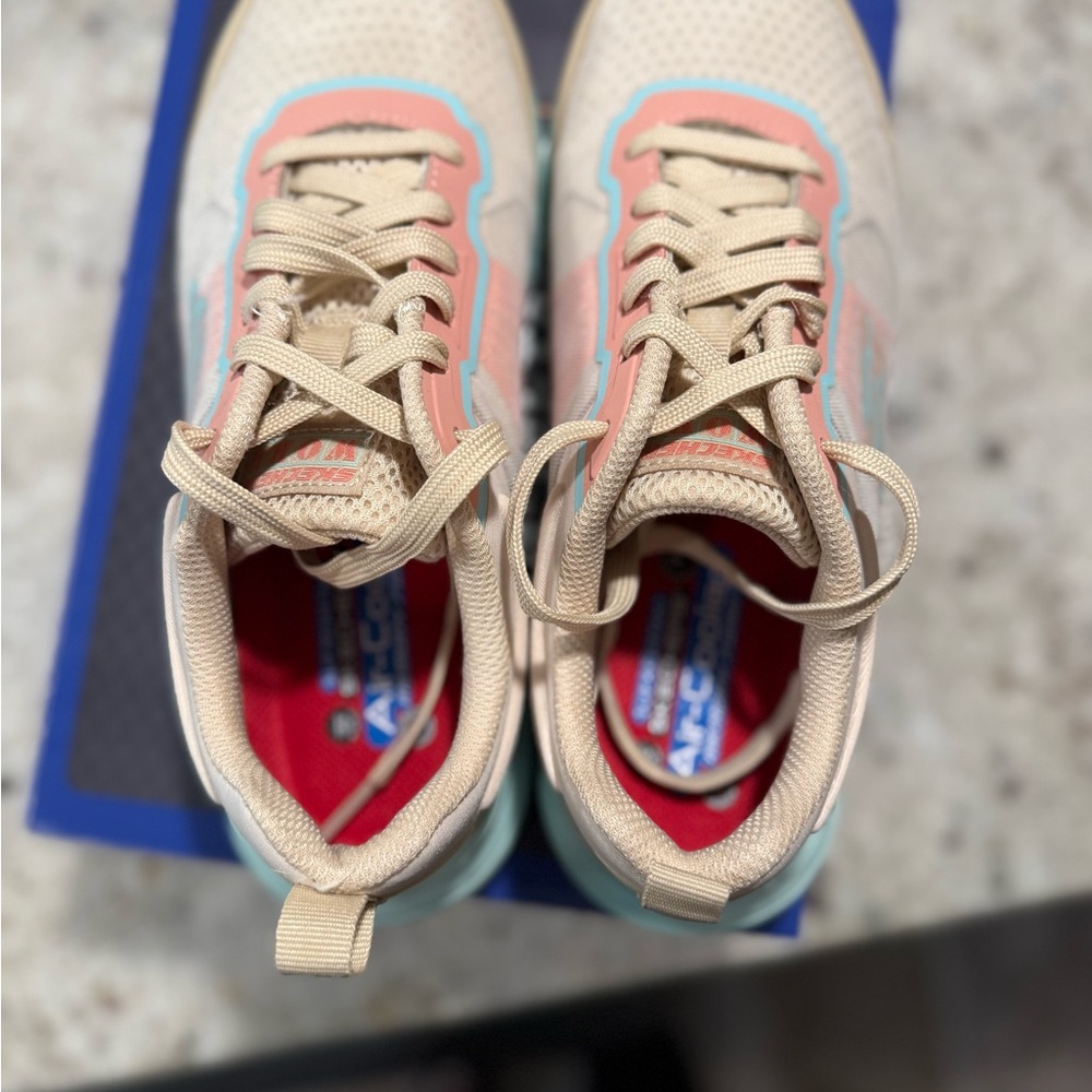 Skechers Women’s Beige & Teal Sneakers – Size 8 – Like New! - Picture 5 of 7